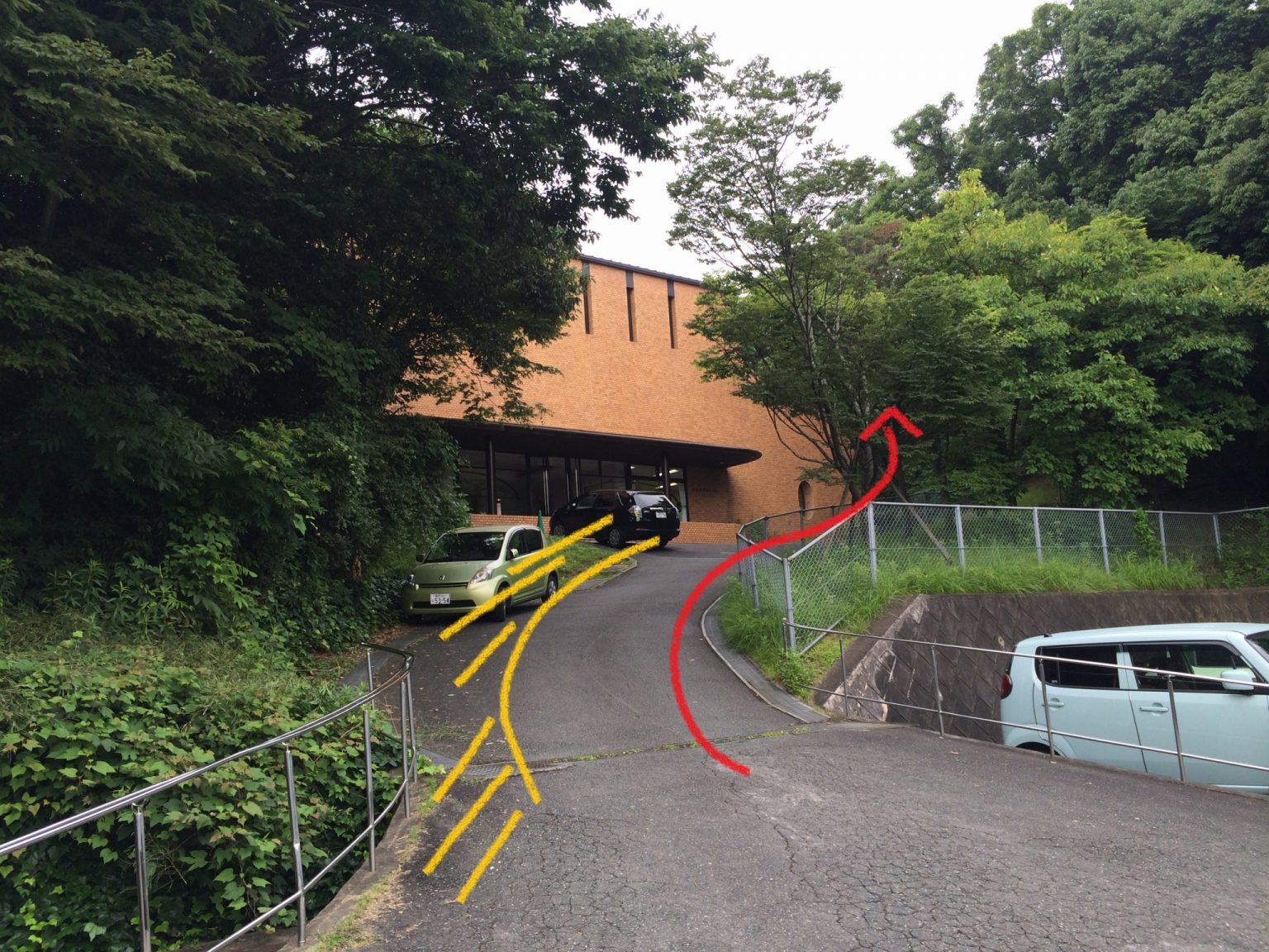 すえながの森教室 駐車場のご案内 福岡市城南区のリトミック ピアノレッスン まき音楽教室